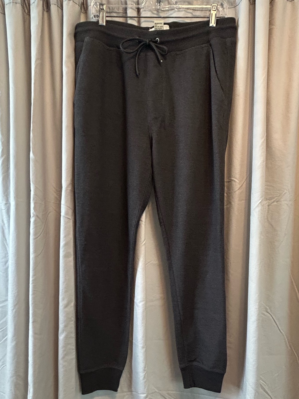 Free Planet Men's Black Sweatpants with Drawstring 34L